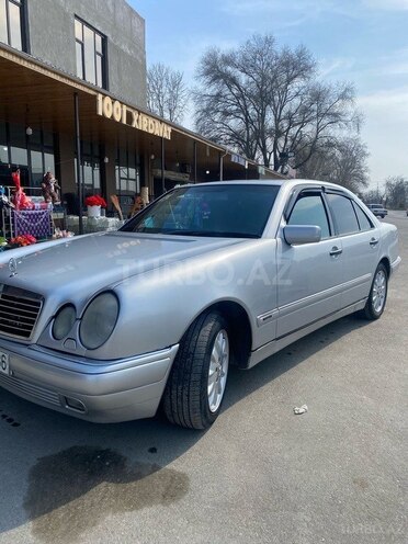 Mercedes E 230 1997, 245,000 km - 2.3 l - Göyçay