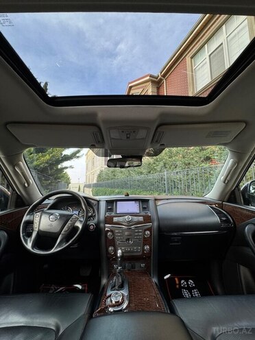 Nissan Patrol 2013, 160,000 km - 5.6 л - Bakı