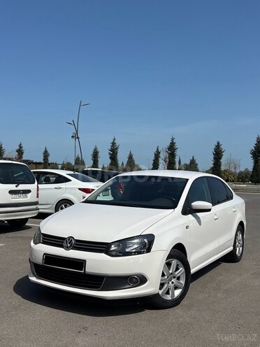 Volkswagen Polo 2013, 178,000 km - 1.6 l - Bakı