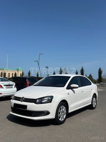 Volkswagen Polo 2013, 178,000 km - 1.6 l - Bakı