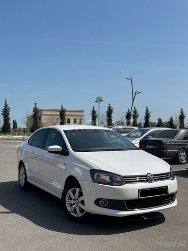 Volkswagen Polo 2013, 178,000 km - 1.6 l - Bakı