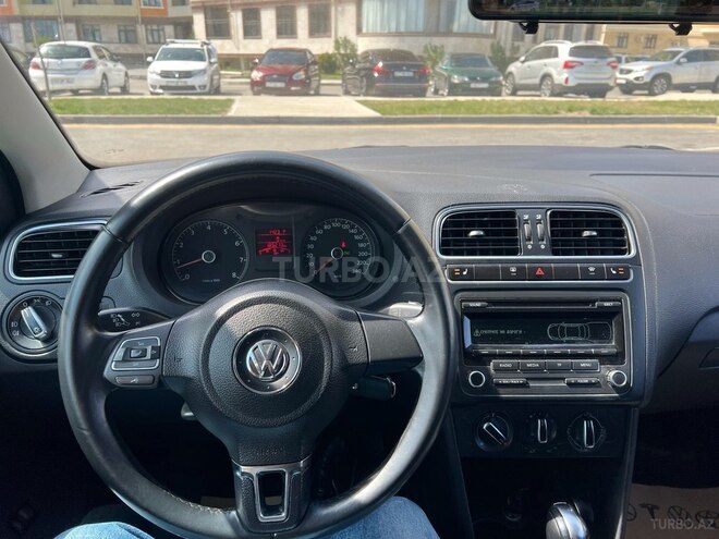 Volkswagen Polo 2013, 178,000 km - 1.6 l - Bakı