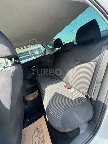Volkswagen Polo 2013, 178,000 km - 1.6 l - Bakı