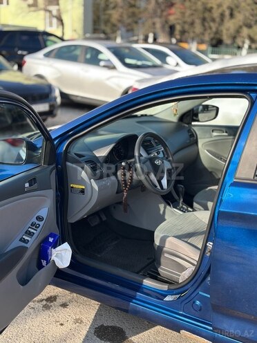 Hyundai Accent 2017, 159,325 km - 1.6 л - Sumqayıt