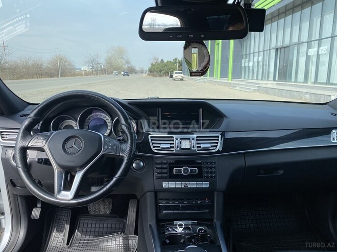 Mercedes E 220 d 2015, 125,457 km - 2.2 l - Tovuz