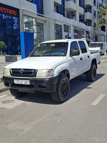 Toyota Hilux 2002, 350,000 km - 2.8 l - Bakı