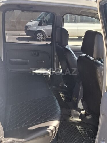 Toyota Hilux 2002, 350,000 km - 2.8 l - Bakı