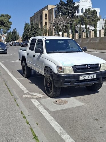 Toyota Hilux 2002, 350,000 km - 2.8 l - Bakı