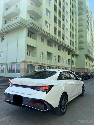 Hyundai Elantra 2024, 12,800 km - 1.5 л - Bakı