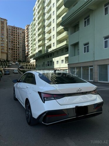 Hyundai Elantra 2024, 12,800 km - 1.5 л - Bakı