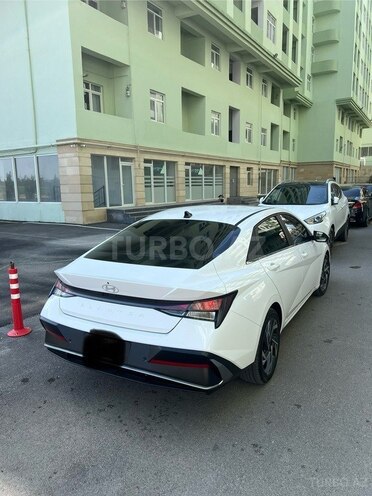 Hyundai Elantra 2024, 12,800 km - 1.5 л - Bakı