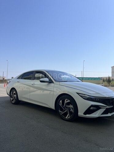 Hyundai Elantra 2024, 12,800 km - 1.5 л - Bakı