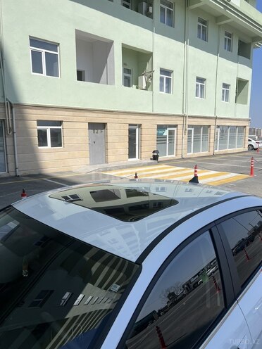 Hyundai Elantra 2024, 12,800 km - 1.5 л - Bakı