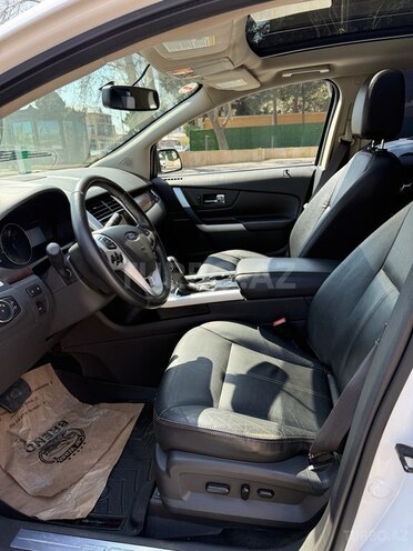 Ford Edge-18
