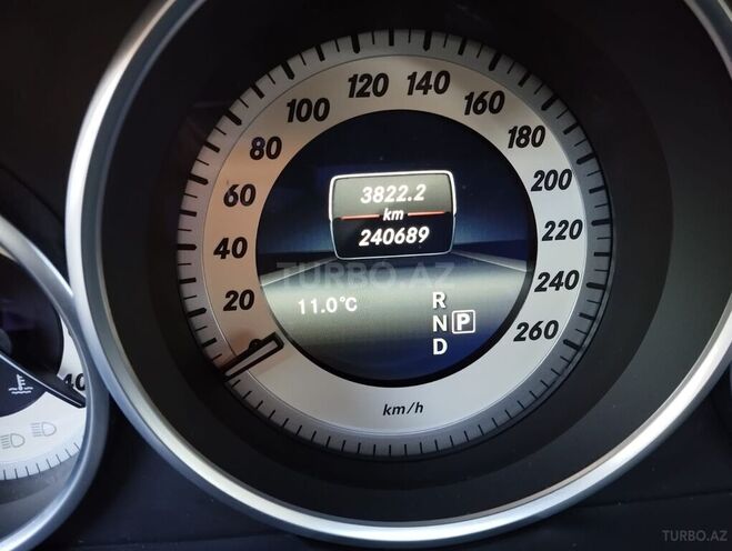 Mercedes E 220 d 2015, 243,000 km - 2.2 l - Bakı