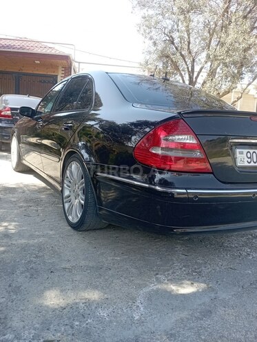 Mercedes E 220 d 2005, 442,700 km - 2.2 l - Bakı