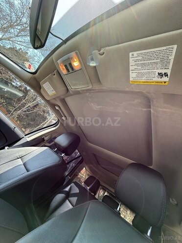 Ford Edge-13