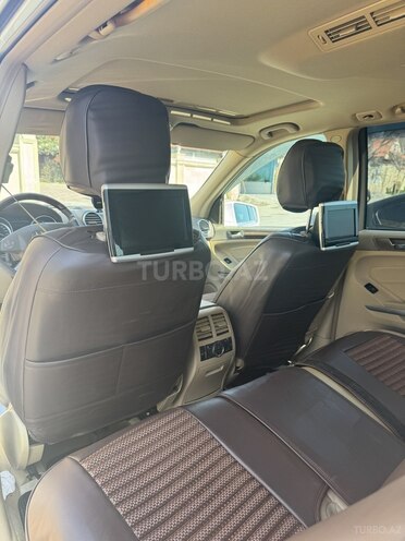 Mercedes GL 500 4MATIC 2010, 238,000 km - 5.5 l - Bakı