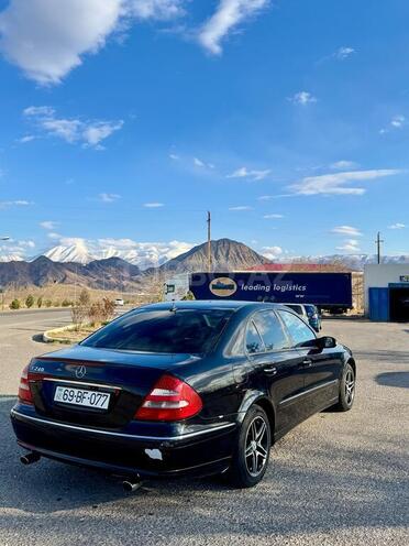 Mercedes E 240 2005, 371,752 km - 2.6 l - Culfa