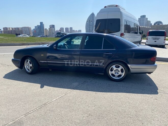Mercedes E 280 1996, 241,041 km - 2.8 l - Bakı