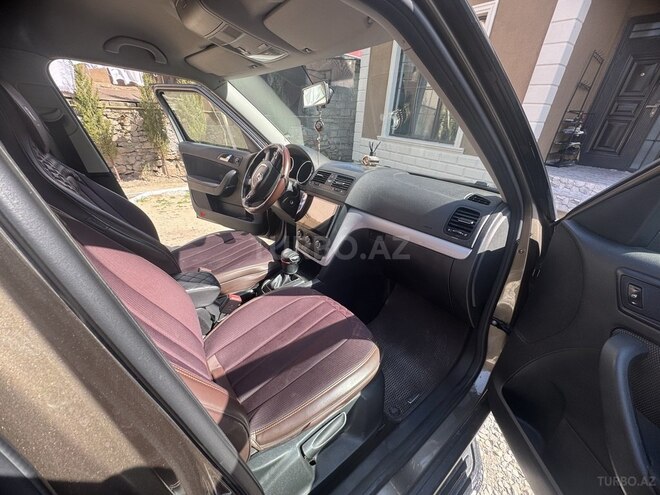 Skoda Yeti 2011, 230,000 km - 1.2 l - Bakı