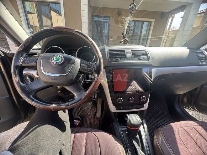 Skoda Yeti 2011, 230,000 km - 1.2 l - Bakı