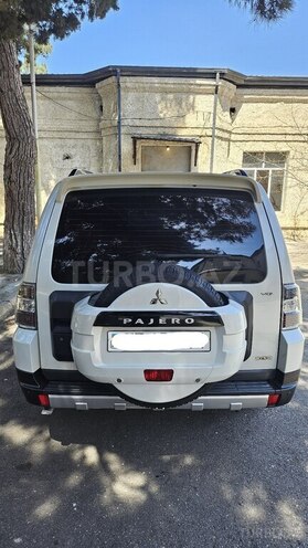 Mitsubishi Pajero 2008, 153,000 km - 3.0 l - Bakı