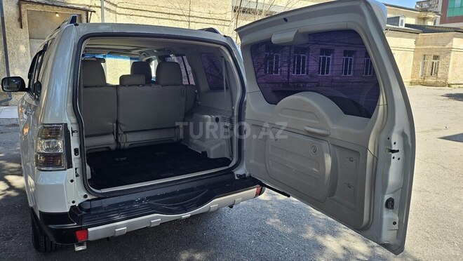 Mitsubishi Pajero 2008, 153,000 km - 3.0 l - Bakı
