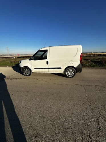 Fiat Doblo 2019, 331,961 km - 1.4 л - Bakı
