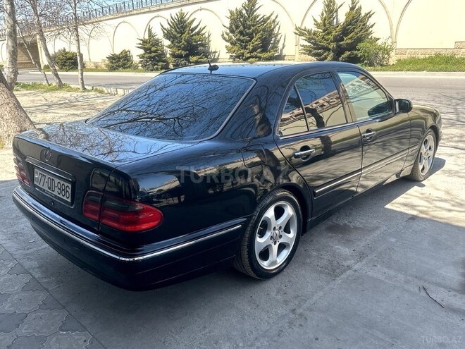 Mercedes E 270 2001, 245,183 km - 2.7 l - Bakı