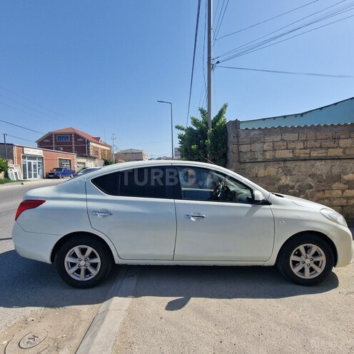Nissan Sunny 2013, 241,769 km - 1.8 l - Bakı