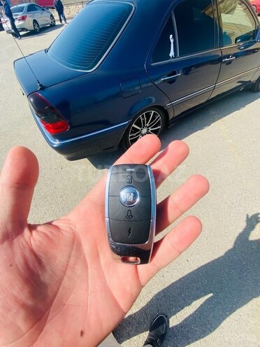 Mercedes C 180 1997, 420,000 km - 1.8 l - Bakı