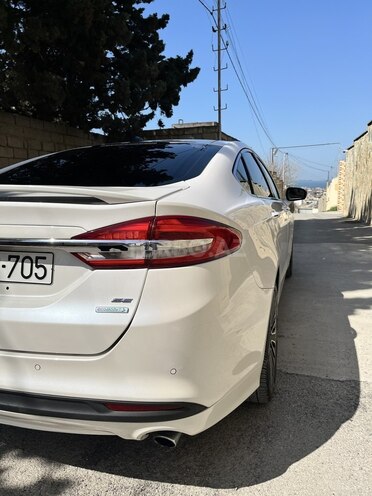 Ford Fusion (North America) 2018, 230,000 km - 1.5 л - Bakı
