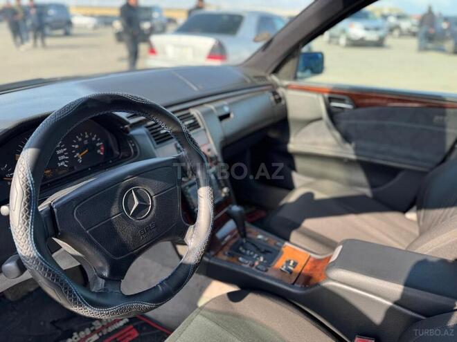 Mercedes E 240 1998, 431,000 km - 2.4 l - Sumqayıt