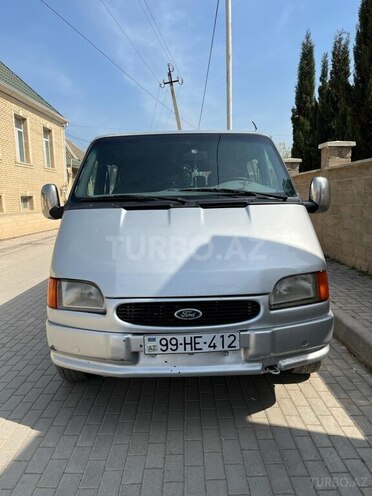 Ford Transit 1999, 682,885 km - 2.5 l - Samux