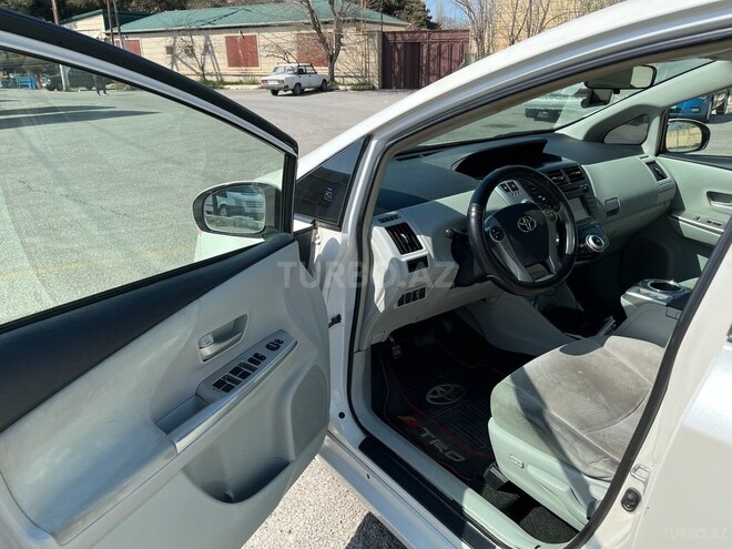 Toyota Prius V 2012, 393,967 km - 1.8 l - Bakı