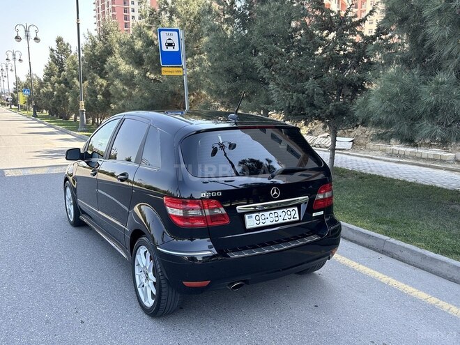 Mercedes B 170 2009, 235,000 km - 1.7 л - Bakı