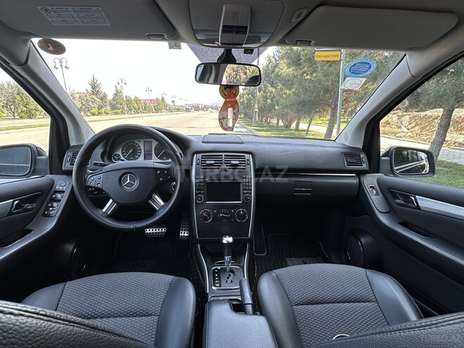 Mercedes B 170 2009, 235,000 km - 1.7 л - Bakı