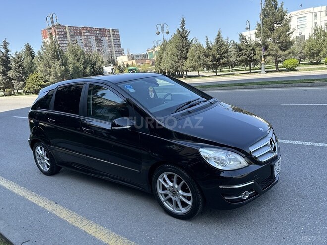 Mercedes B 170 2009, 235,000 km - 1.7 л - Bakı