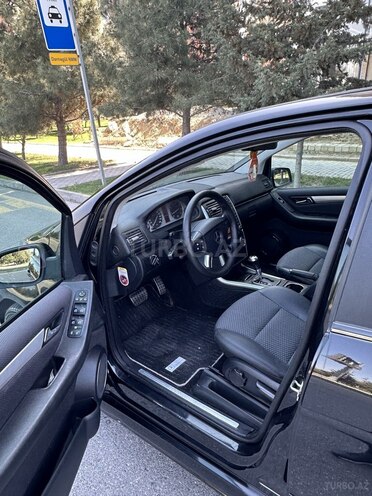 Mercedes B 170 2009, 235,000 km - 1.7 л - Bakı
