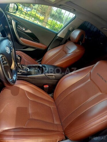 Hyundai Grandeur 2012, 206,000 km - 2.4 л - Sumqayıt