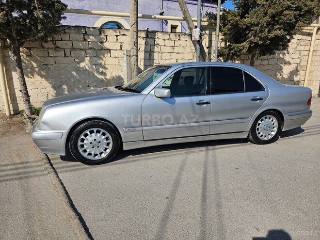 Mercedes E 280 1999, 300,000 km - 2.8 l - Bakı