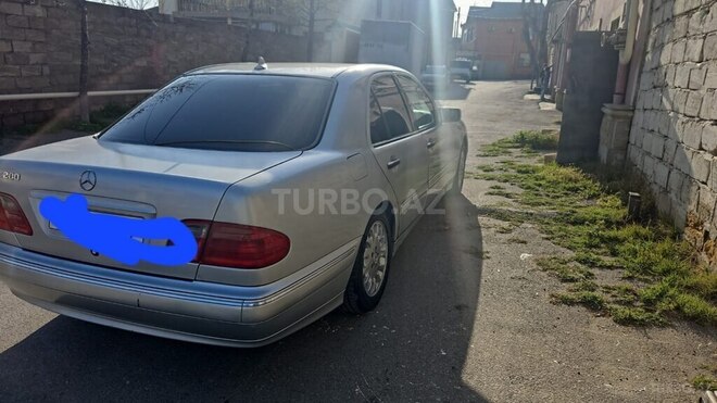 Mercedes E 280 1999, 300,000 km - 2.8 l - Bakı