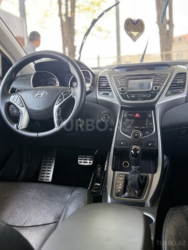 Hyundai Elantra 2014, 18,800 km - 1.8 л - Gəncə