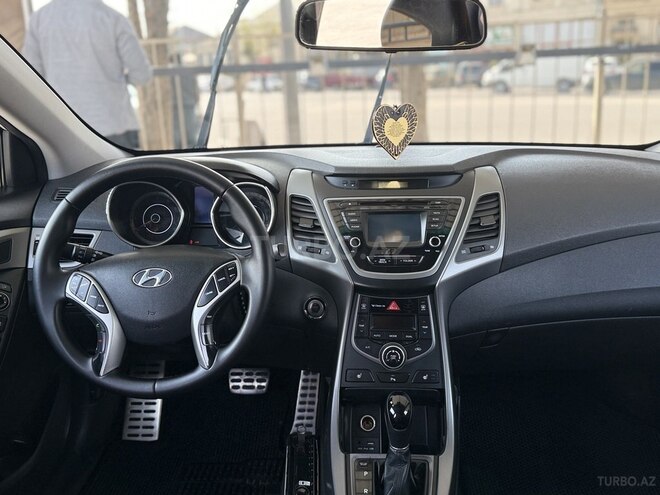 Hyundai Elantra 2014, 18,800 km - 1.8 л - Gəncə