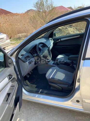 Opel Astra 2006, 257,000 km - 1.4 l - Bakı
