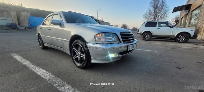 Mercedes C 180 1995, 250,000 km - 1.8 l - Gəncə