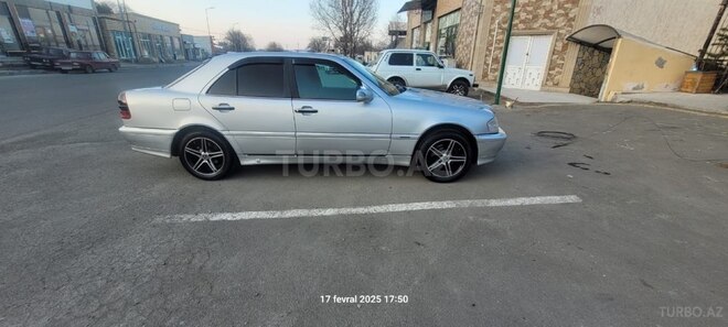 Mercedes C 180 1995, 250,000 km - 1.8 l - Gəncə