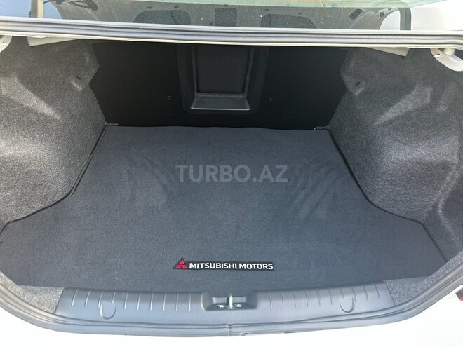 Mitsubishi Mirage 2019, 21,000 km - 1.2 л - Bakı
