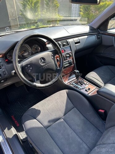 Mercedes E 220 d 2000, 265,000 km - 2.2 l - Bakı